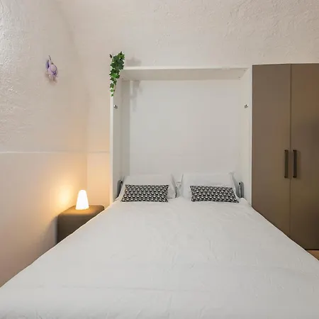 I Host - Volta Apartman Lierna